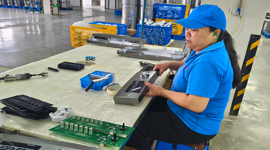 品質(zhì)源于嚴(yán)苛測(cè)試，金環(huán)電器的實(shí)驗(yàn)室保障