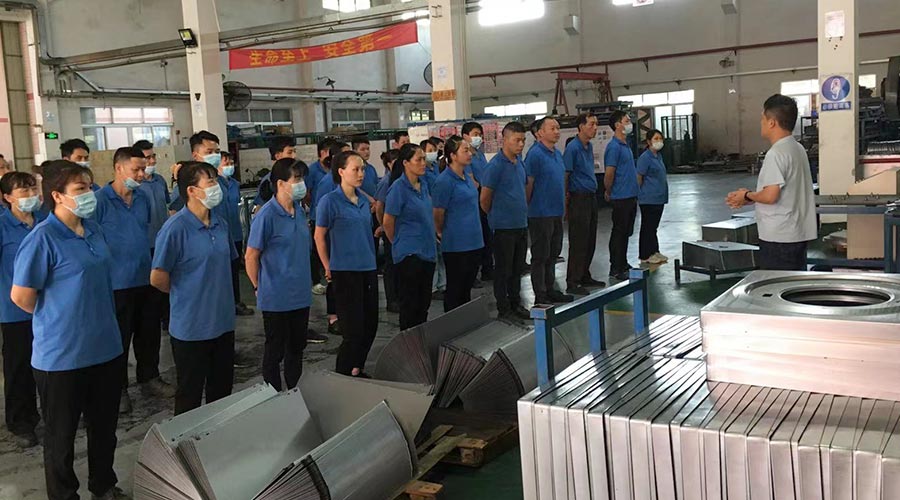 五一放假在即！金環(huán)電器沖壓車間開展早會強調(diào)工作效率