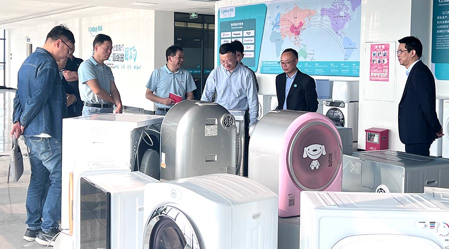 深交流 促發(fā)展！電器制造商美菱親臨金環(huán)電器參觀指導